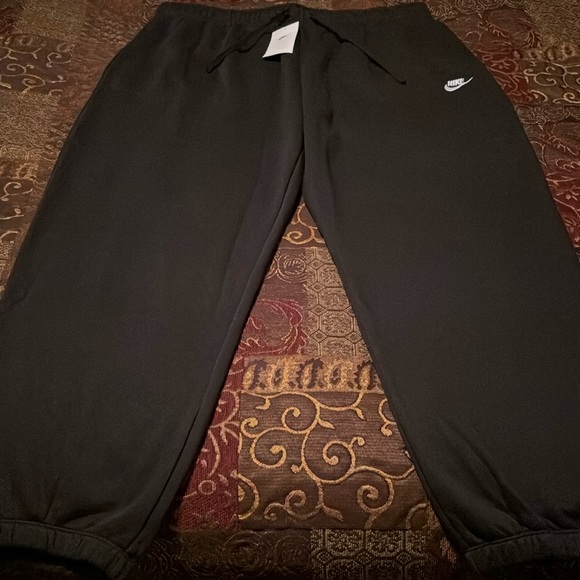 Nike Pants & Jumpsuits Nike Sportswear Fleece Lined Oversized Fit